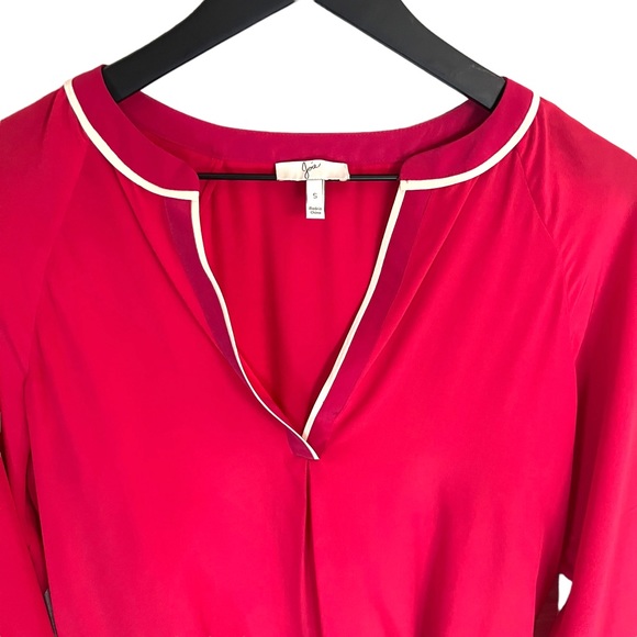 Joie Small Pink Silk V- Neck 3/4 Sleeve Blouse - Picture 3 of 8